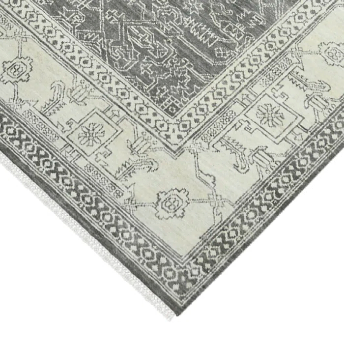 Nuit Arabe Wool Geometric Area Rug in Silver