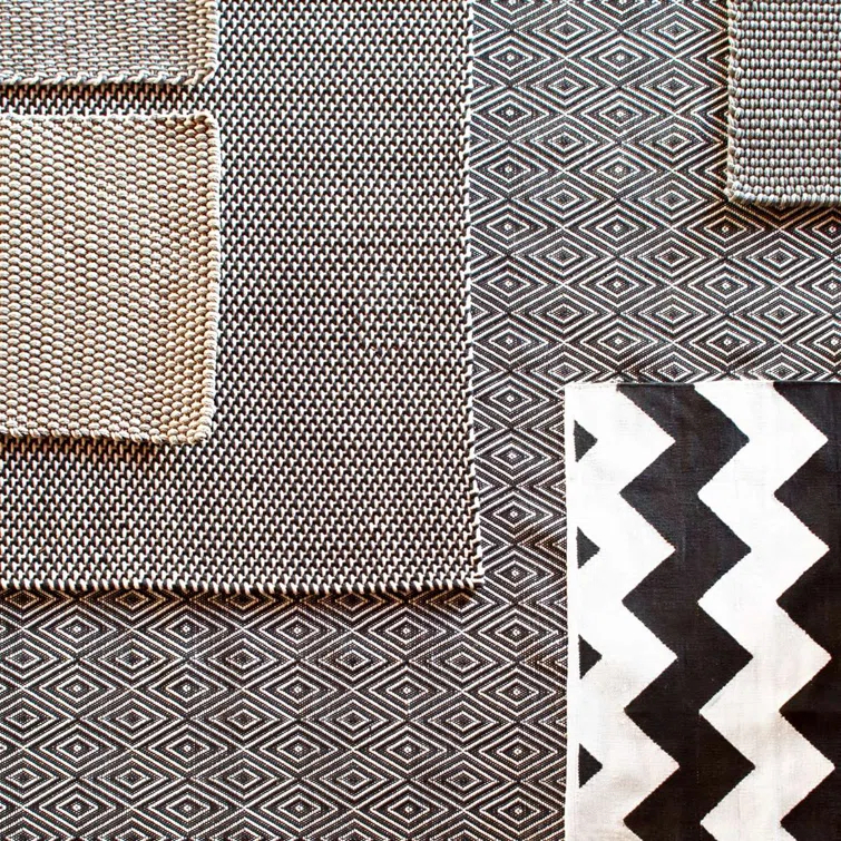 Diamond Black/Ivory Handwoven Indoor/Outdoor Rug