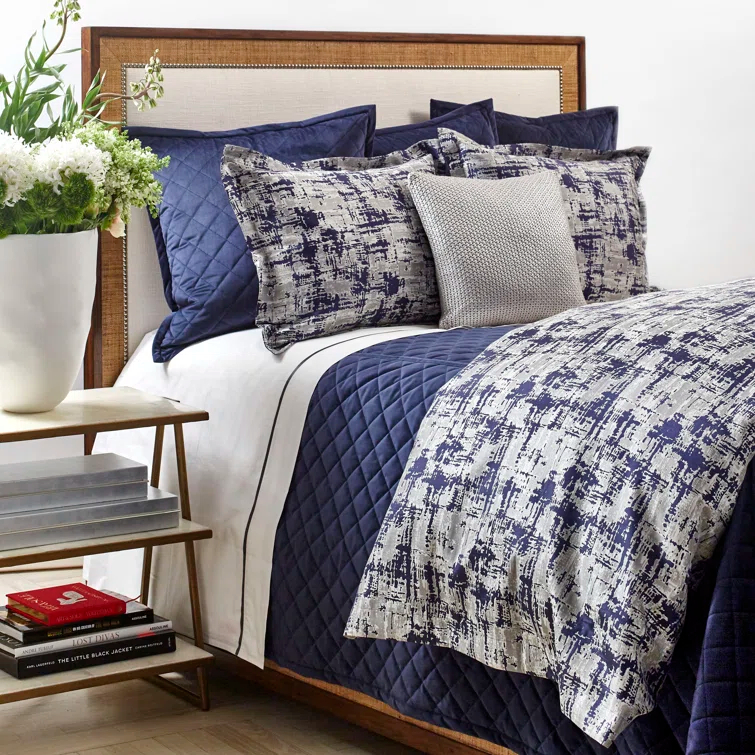 Scratch Modern & Contemporary Abstract Duvet Cover Set