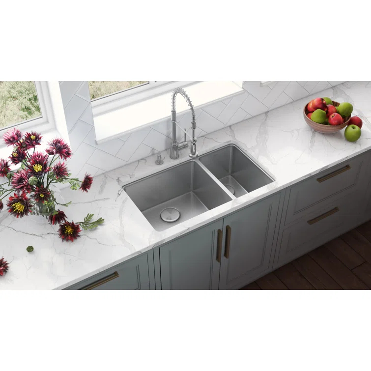 Ruvati 32-inch Undermount Kitchen Sink 16 Gauge Stainless Steel