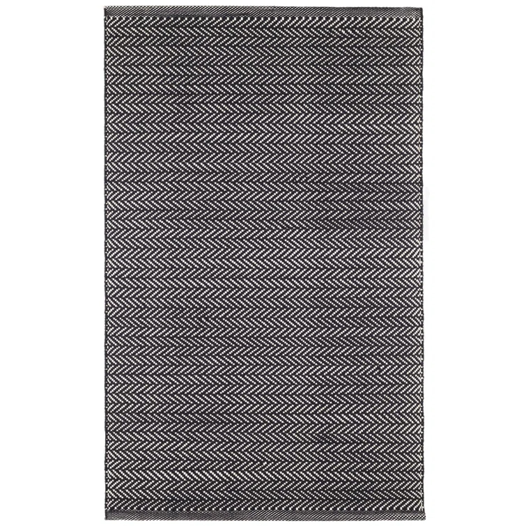 Herringbone Black/Ivory Handwoven Indoor/Outdoor Rug