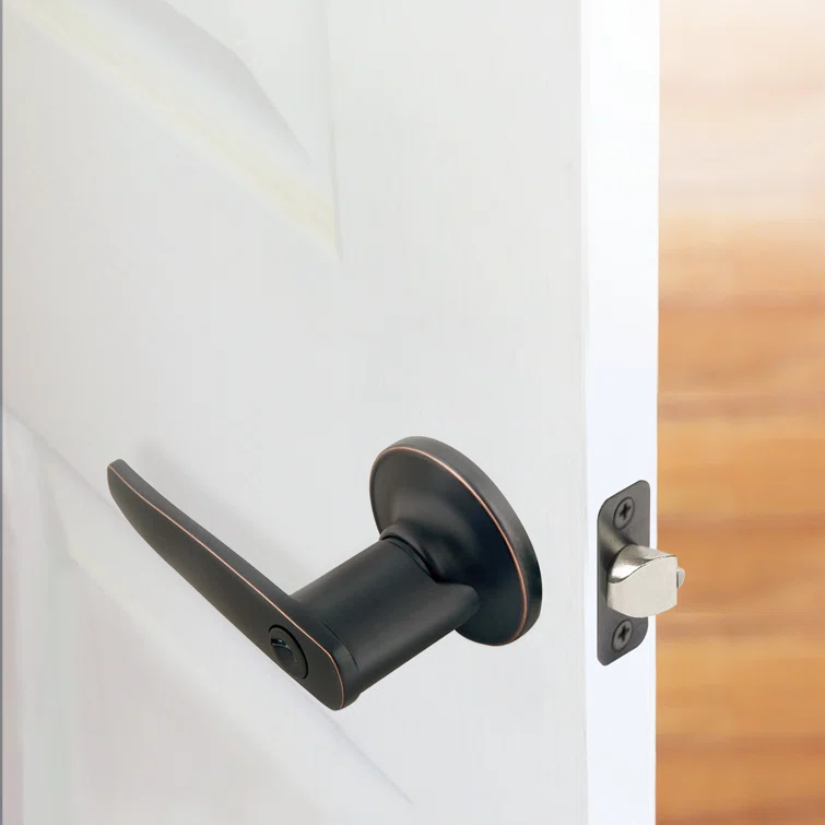 Delavan Keyed Entry Door Lever