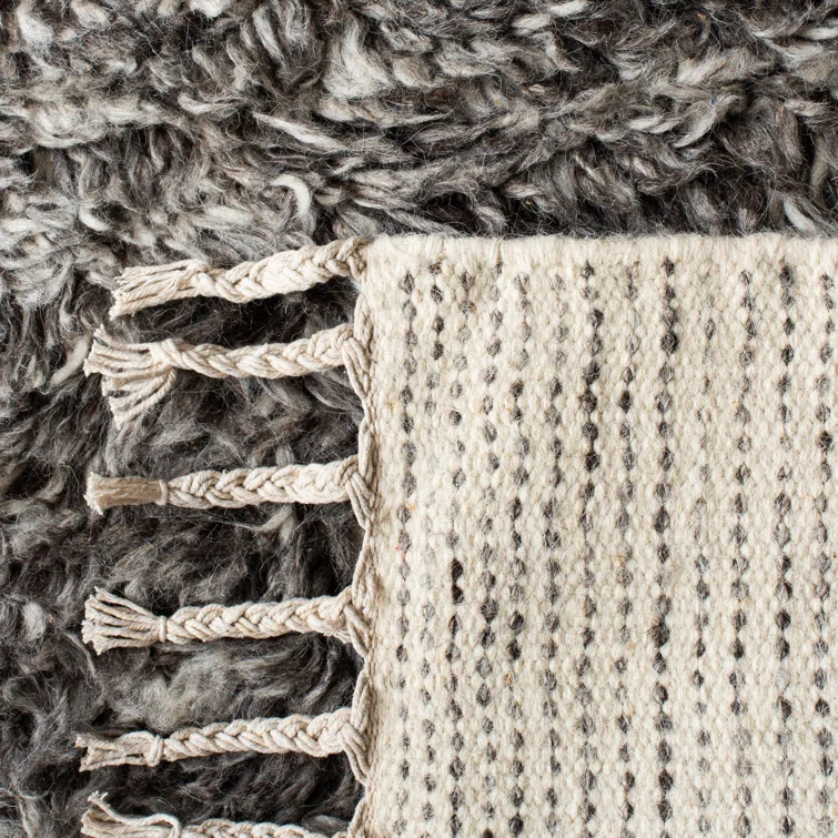 Aitkin Hand Woven Wool Solid Color Rug