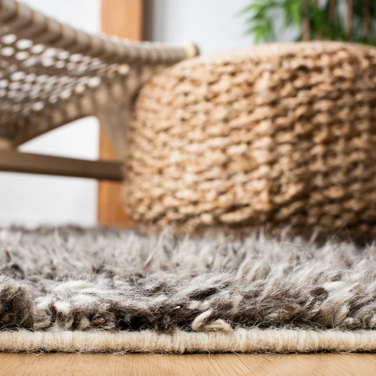Aitkin Hand Woven Wool Solid Color Rug