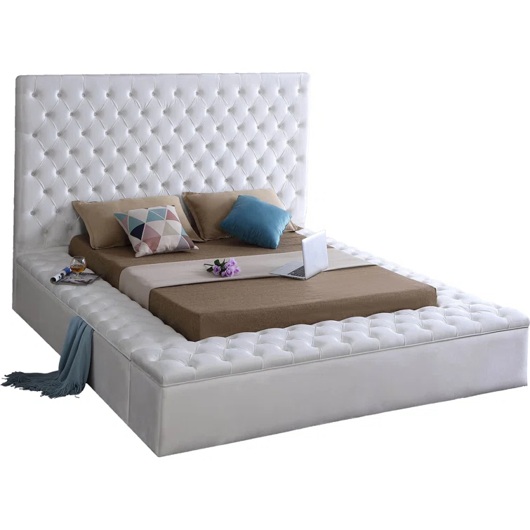 Johnnay Upholstered Platform Storage Bed