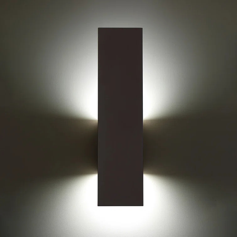 Icon LED Outdoor Flush Mount
