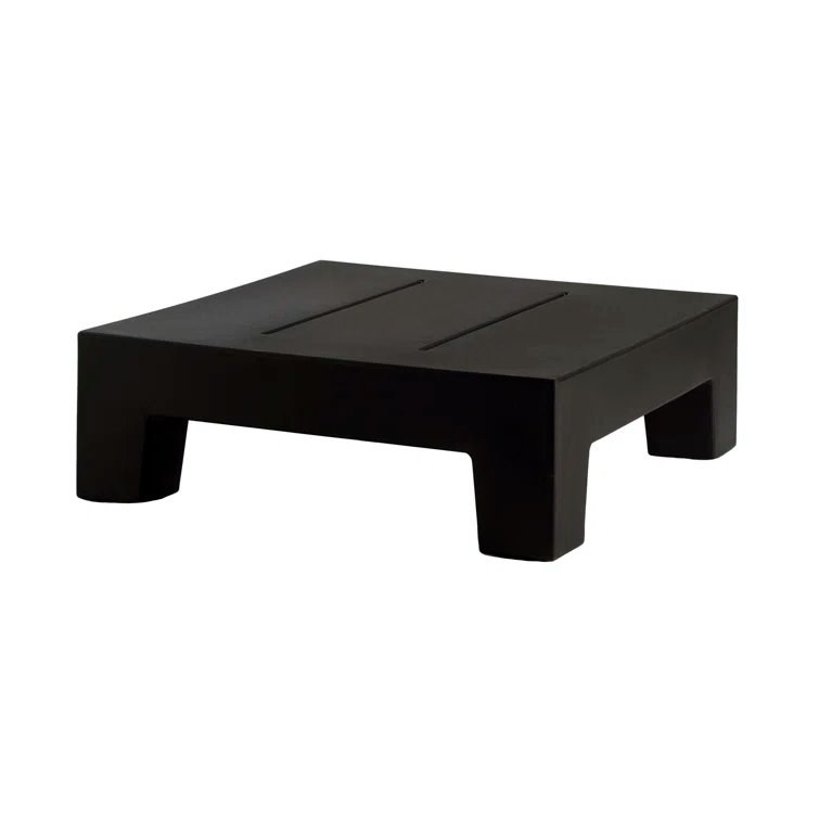 Jut Plastic/Resin Dining Table