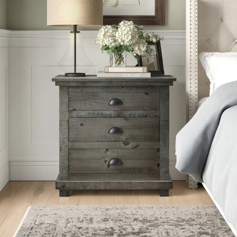 Wolferstorn 3 - Drawer Nightstand
