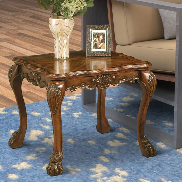 Luyn End Table