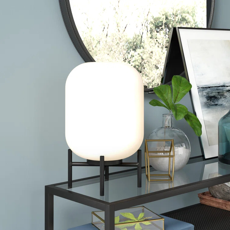 Danae Metal Novelty Lamp