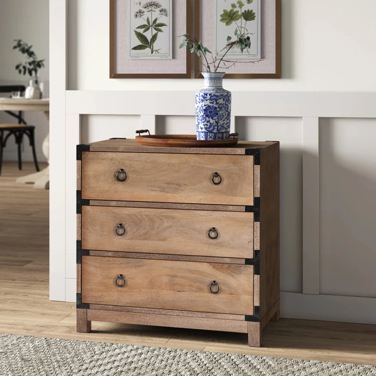 Aerial Accent Chest