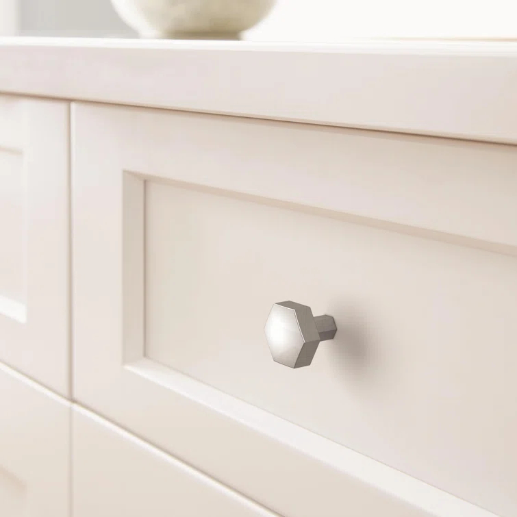 Caliber 1 1/4" Diameter Geometric Knob