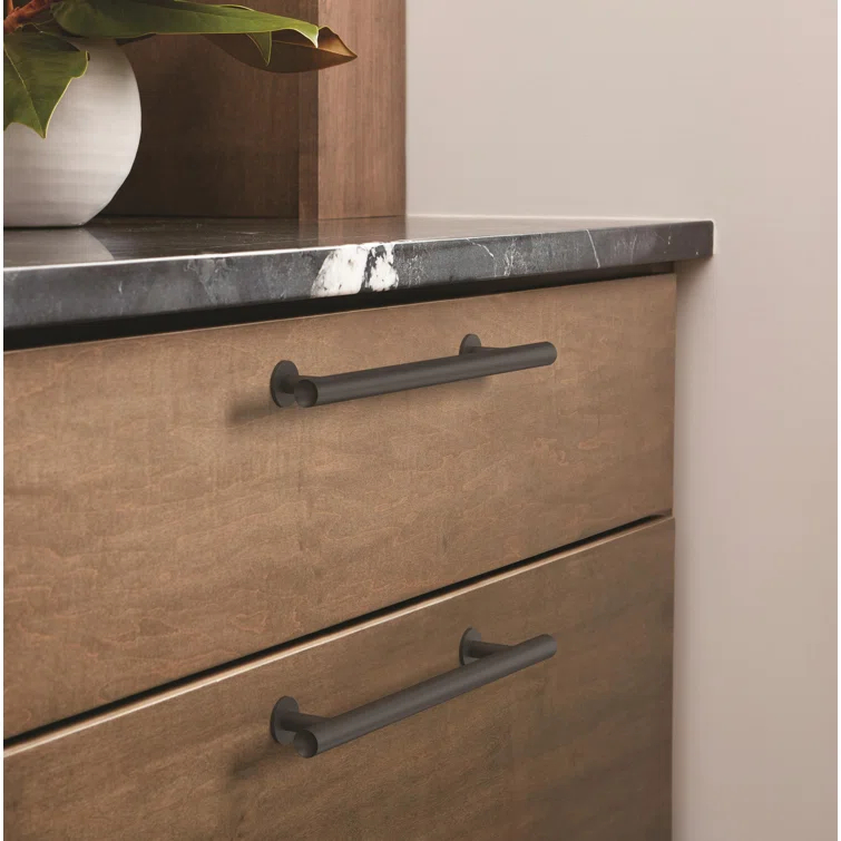 Radius Bar Pull