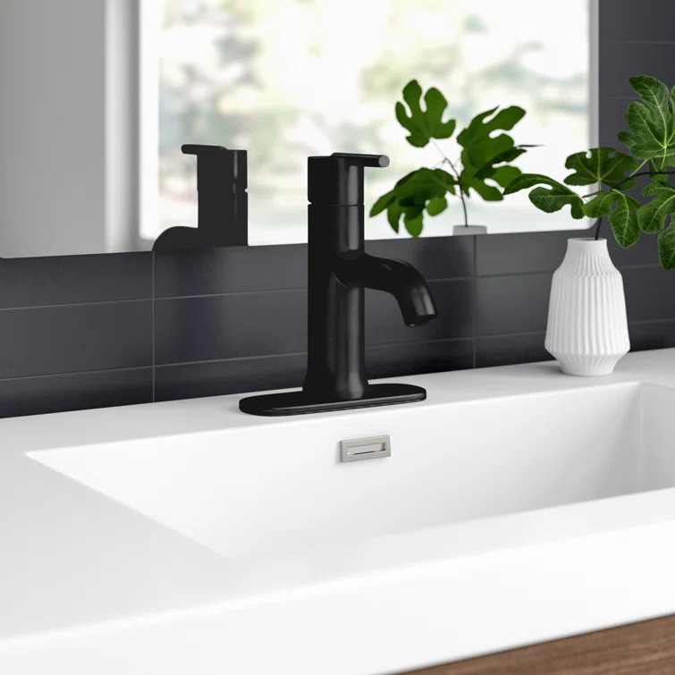 Trinsic Single Hole Bathroom Faucet with Drain Assembly, Single Handle Bathroom Sink Faucet