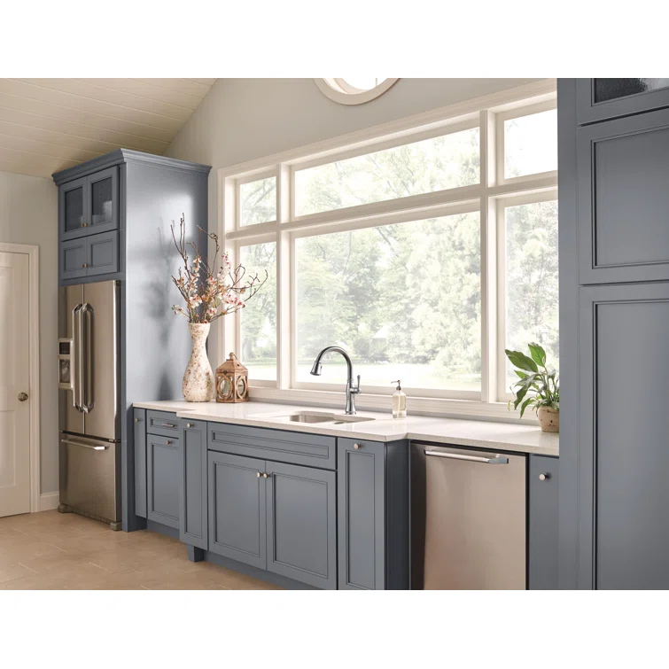 Cassidy Pull Down Sprayer Kitchen Sink Faucet, Single Handle Kitchen Faucet