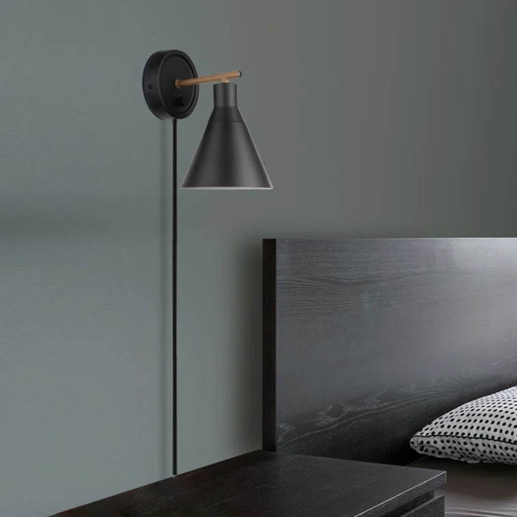 Tristan Aluminum Wall Sconce