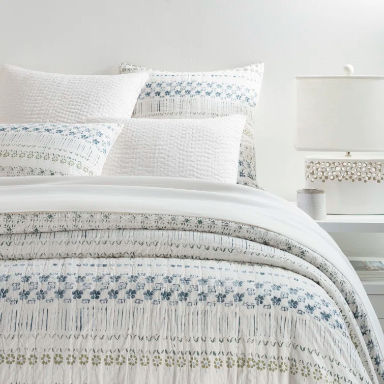 Hawthorn Coverlet