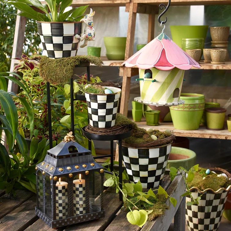 Courtly Check® Busy Bee Lantern