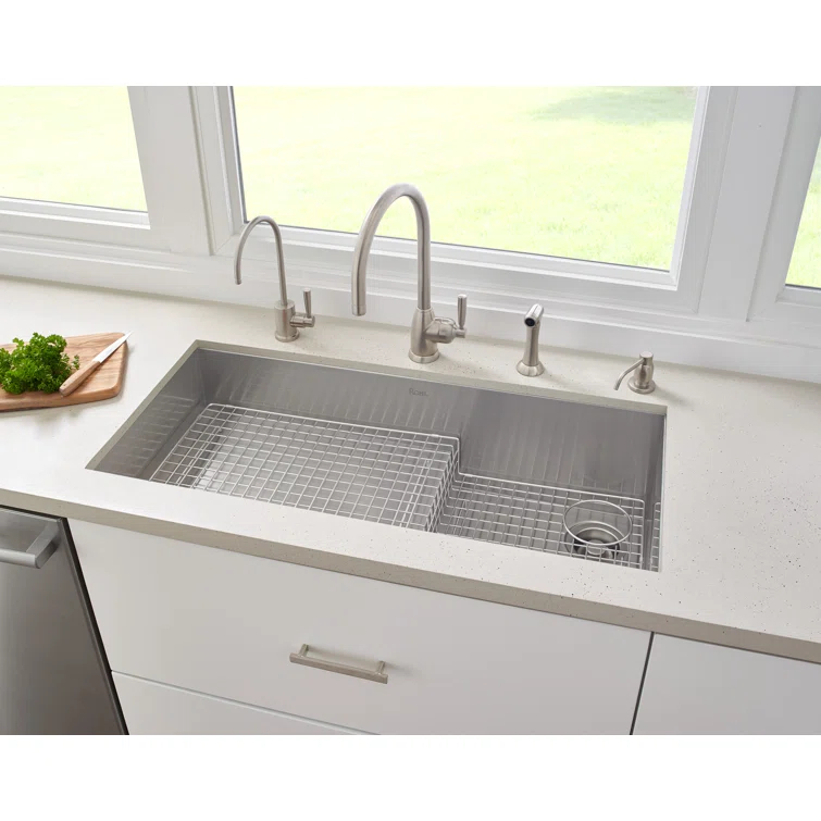 Holborn Kitchen Faucet With Side Spray