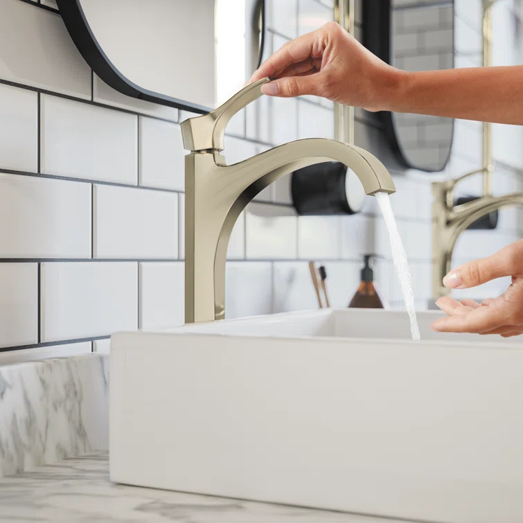 Locarno Single Hole Bathroom Faucet