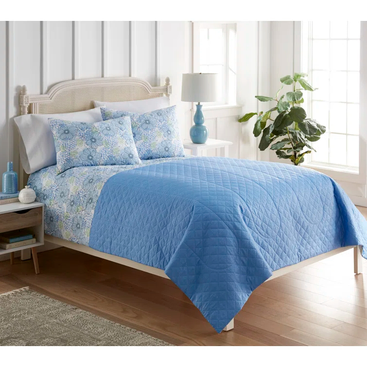 Shavel Home Products Floral Quilt Set