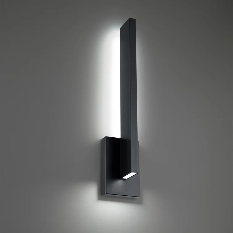 Mako LED Wall Light