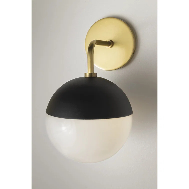 Lilu Sconce