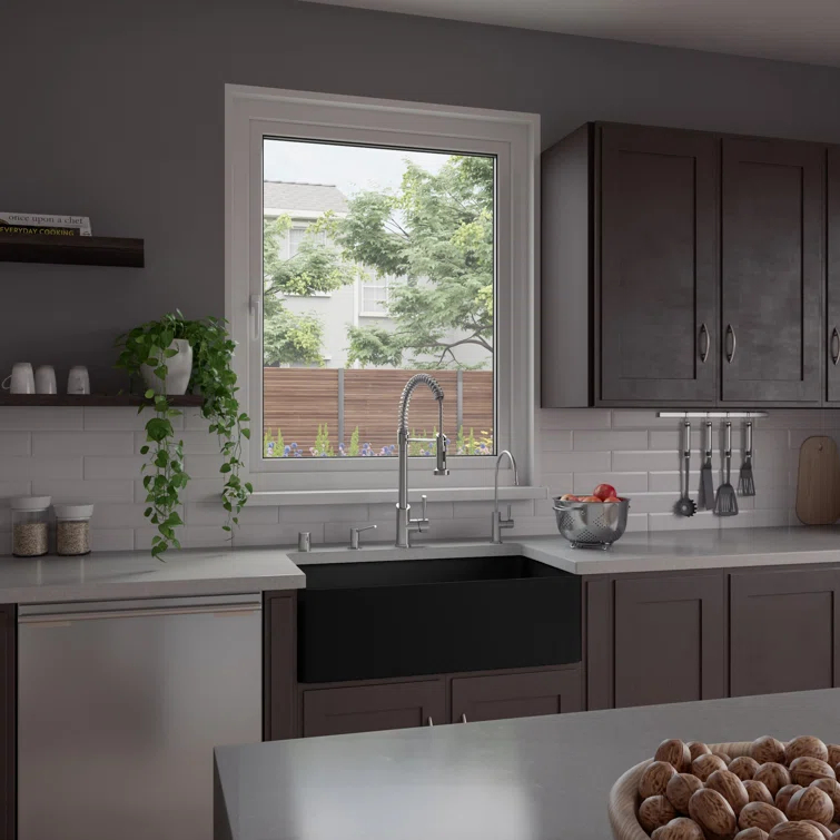 33'' L Farmhouse / Apron Single Bowl Fireclay Kitchen Sink