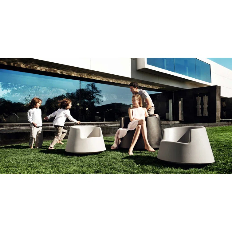 Roulette Patio Chair