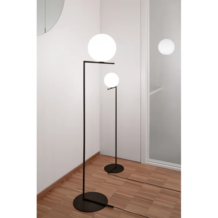 IC Task Floor Lamp