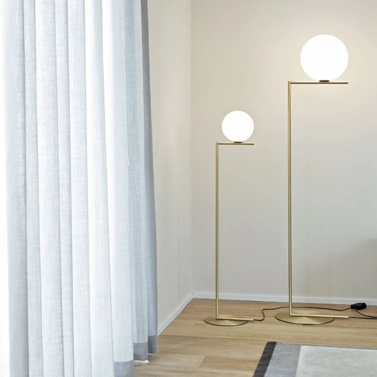 IC Task Floor Lamp