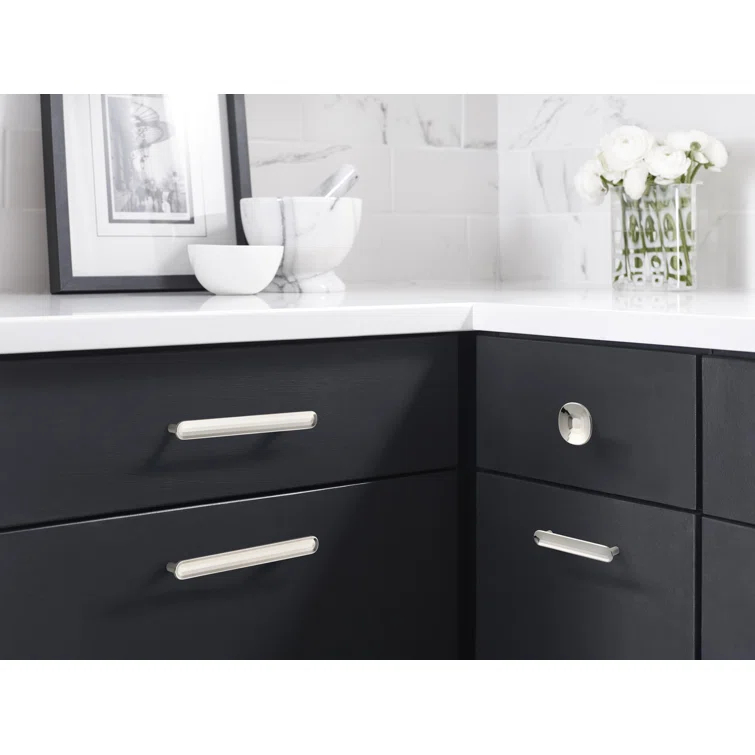 Oversized Concentric 1 9/16" Diameter Round Knob