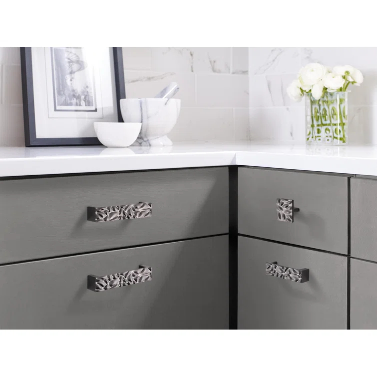 Calathea Bar Pull