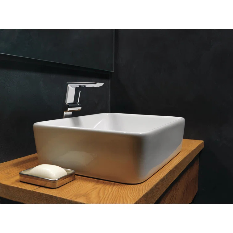 Pivotal Single Hole Bathroom Faucet with Drain Assembly and Diamond™ Seal Technology