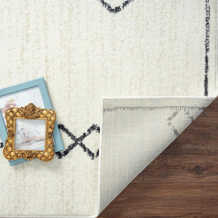 Adilenne Geometric Rug