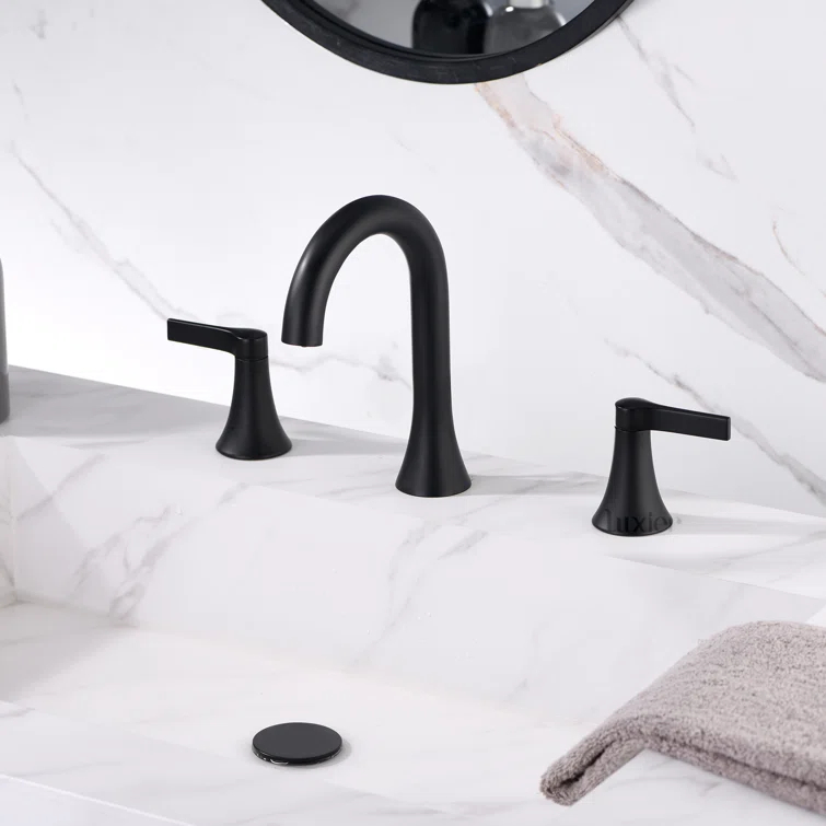 Widespread Bathroom Faucet with Drain Assembly
