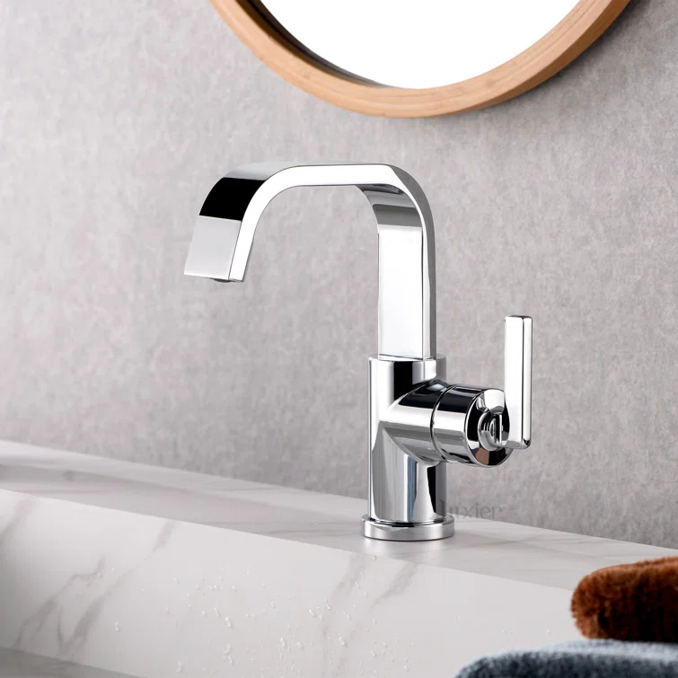 Single Hole Bathroom Faucet with Drain Assembly