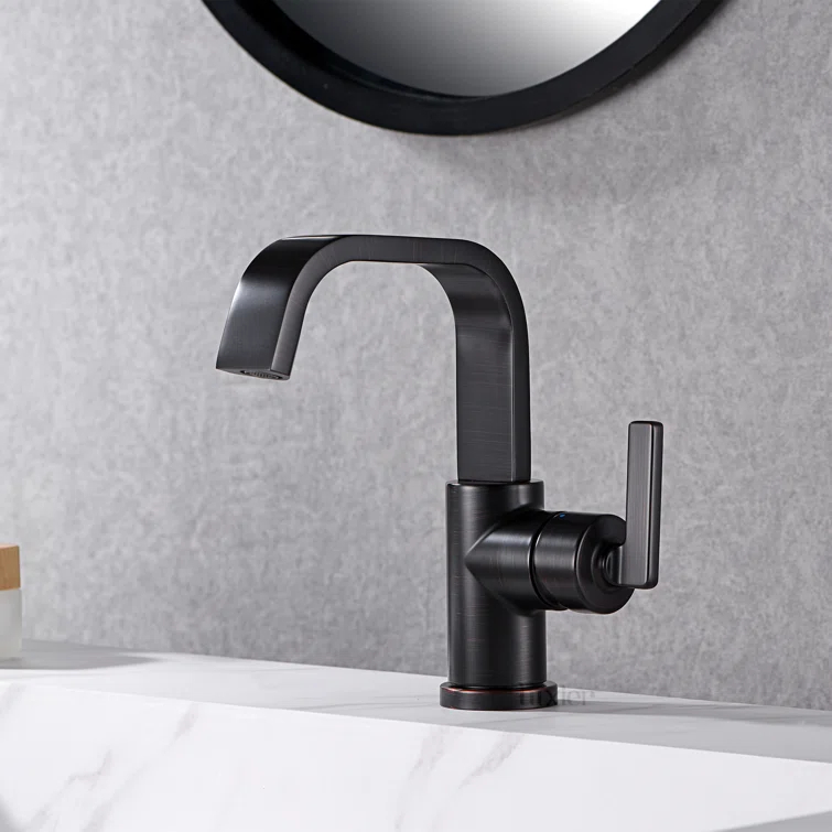Single Hole Bathroom Faucet with Drain Assembly