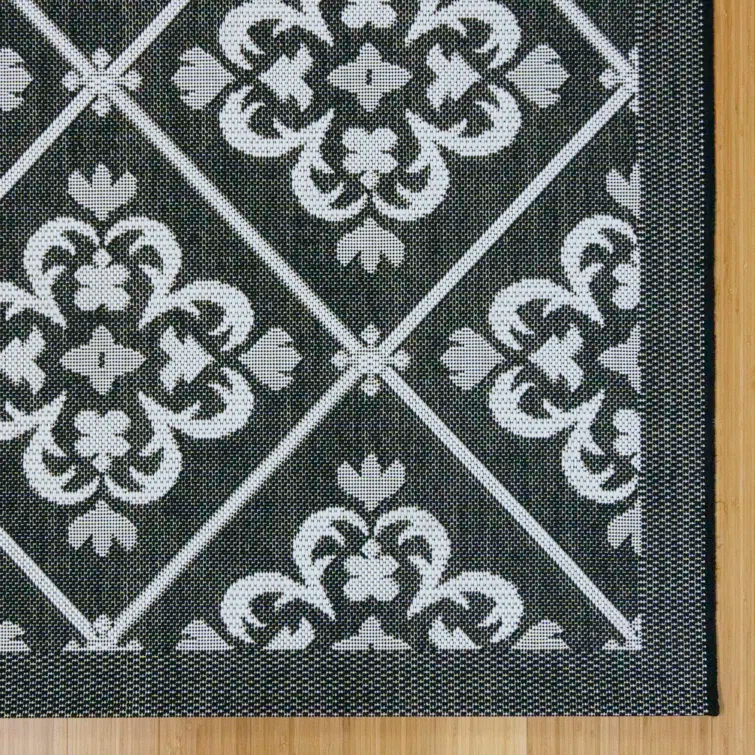 Gertmenian Paseo Bran Black/White Transitional Checkered Medallion Indoor/Outdoor Flatweave Area Rug