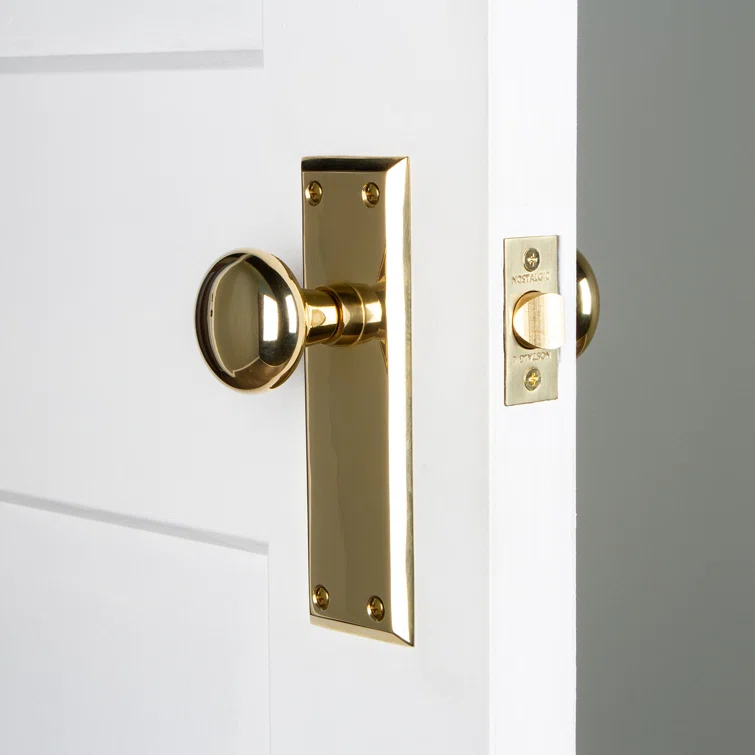 New York Plate with New York Door Knob