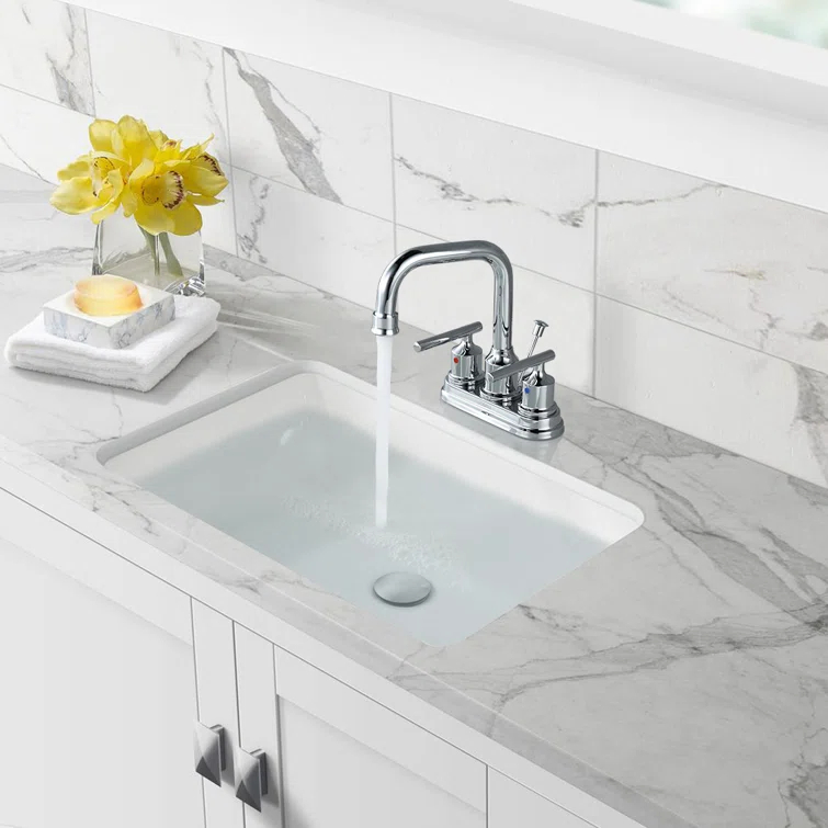 Centerset 2-handle Bathroom Faucet with Drain Assembly