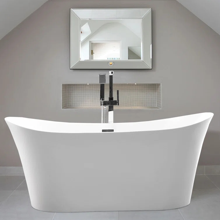 67" x 31" Freestanding Soaking Bathtub