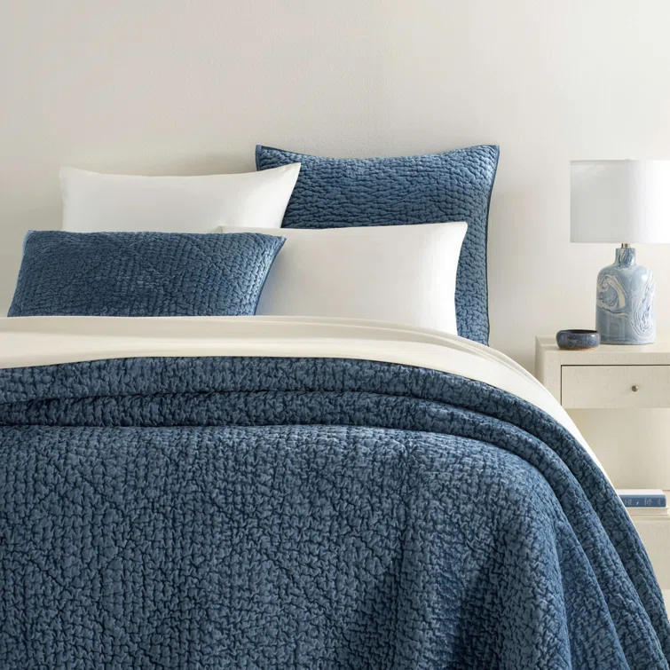 Parisienne Velvet Quilt
