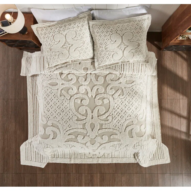 Ashton Collection Chenille Bedspread Set, 100% Cotton Machine Washable Bedding Set, Soft & Breathable Medallion Design Coverlet with Sham, Luxurious All Season Comfort