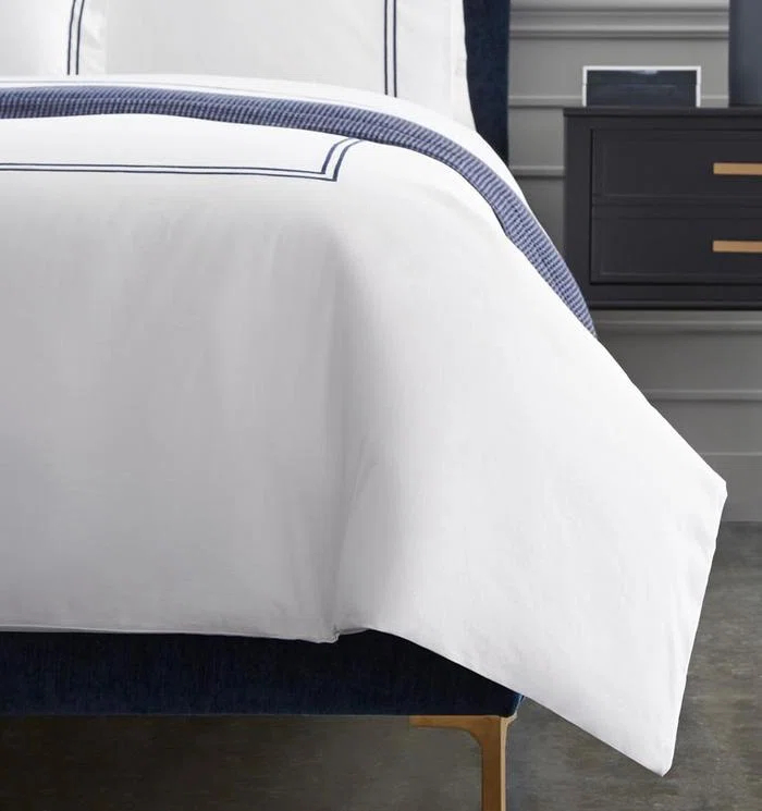 Grande Hotel Twin White and Navy Cotton Percale Duvet Cover