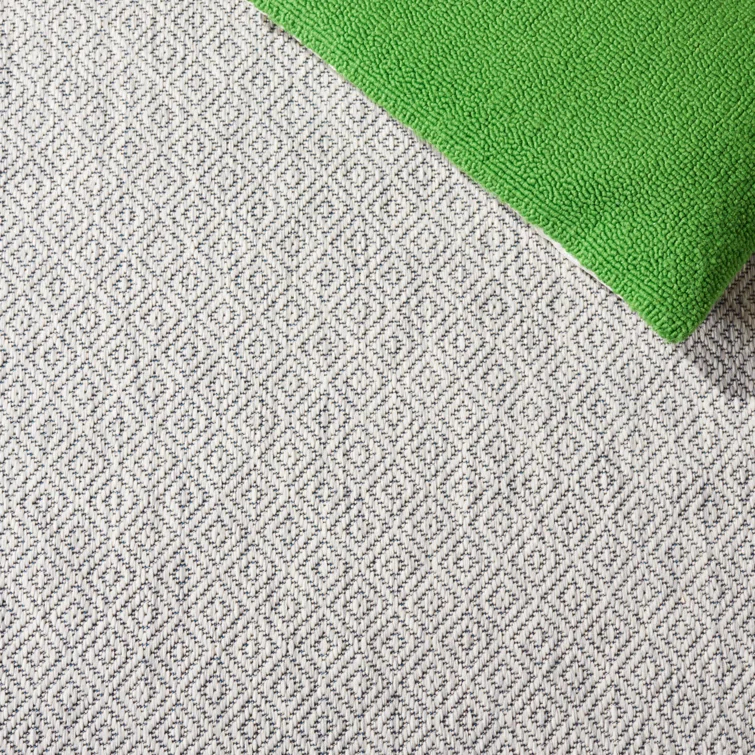 Geometric Gray Indoor/Outdoor Area Rug