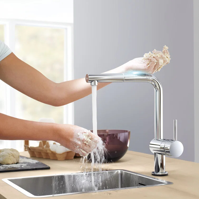 Minta® Pull Out Touch Single Handle Kitchen Faucet