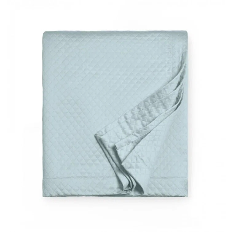 Bari Diamond Piqué King Coverlet in Aquamarine Cotton