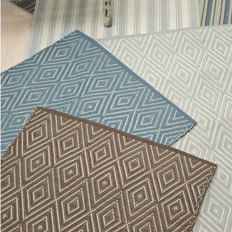 Diamond Slate/Light Blue Handwoven Indoor/Outdoor Rug