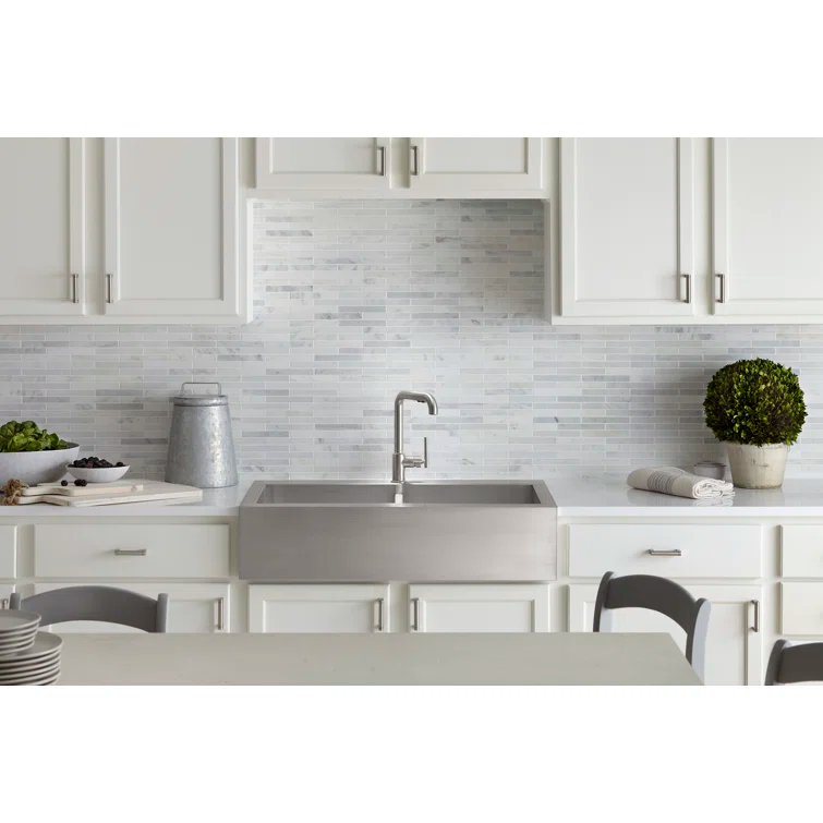 Purist® Pull Out Bar Faucet with Accessories